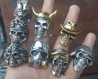 SIREGAR RING SKULL