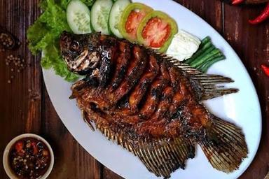 AYAM&IKAN BAKAR TANGGAMUS