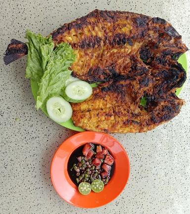 IKAN BAKAR CING EMPAT