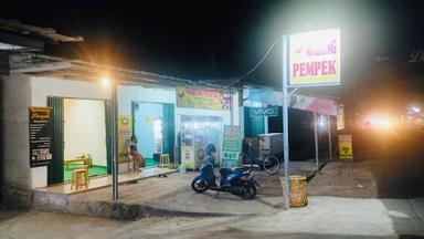 WARUNG PEMPEK