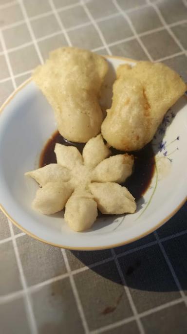 PEMPEK KHAS PALEMBANG