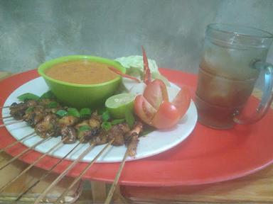 SATE AYAM 'KHAS AMBAL KEBUMEN