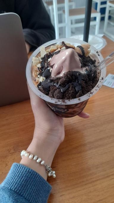 TEMAN ICE CREAM & TEA SERANG