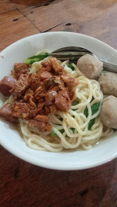 BAKSO WISNU