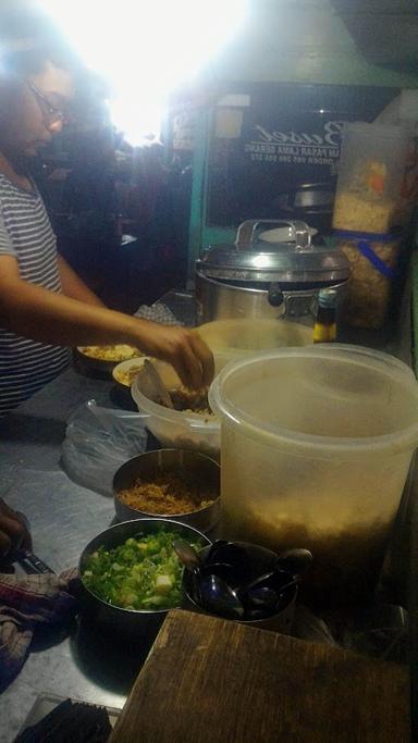 BUBUR SETAN PASAR LAMA SERANG