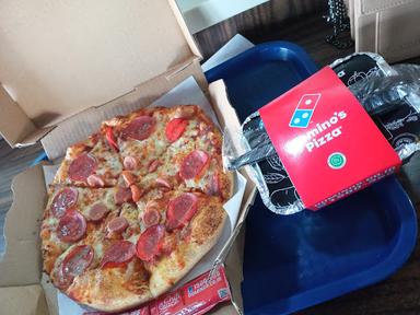 DOMINO'S PIZZA