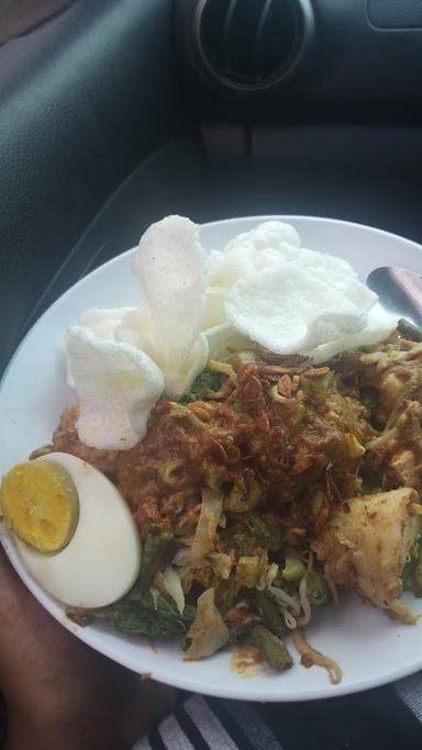 GADO GADO QISTHI