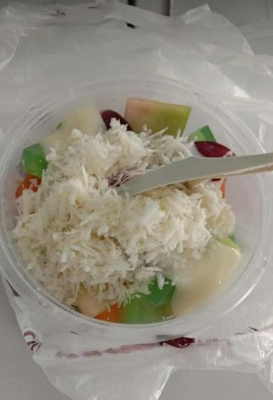 SALAD BUAH ANDIN