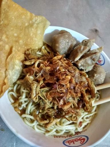 WARUNG BAKSO AREMA