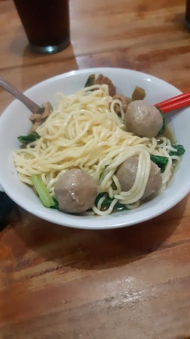 BAKSO URAT DAN MIE AYAM KING 6