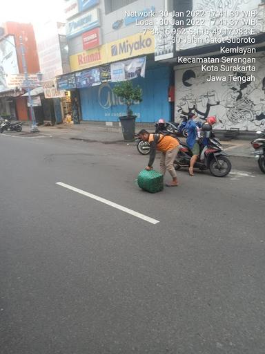 AYAM GORENG JUONO