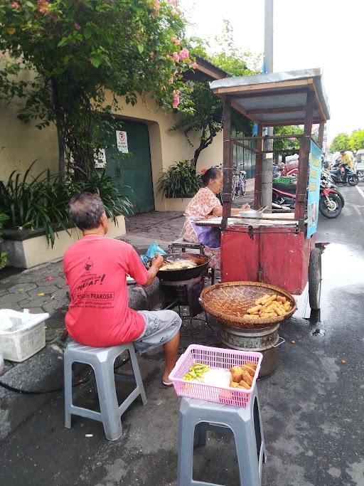 BOLANG BALING JANGGELUT TAHU PONG GEMBLEGAN