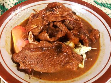 GULAI SAPI SINGOSAREN