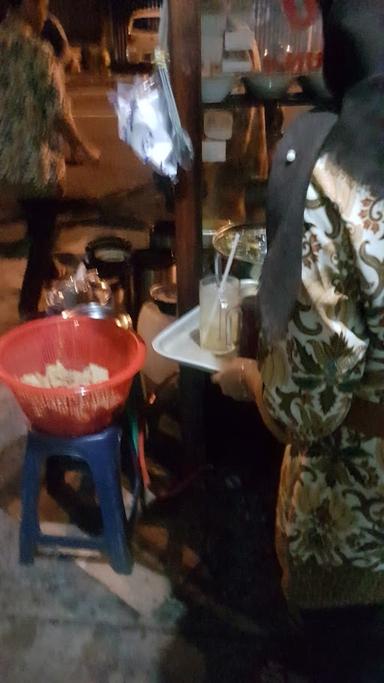 SOTO AYAM KAMPUNG PAK TIMBUL