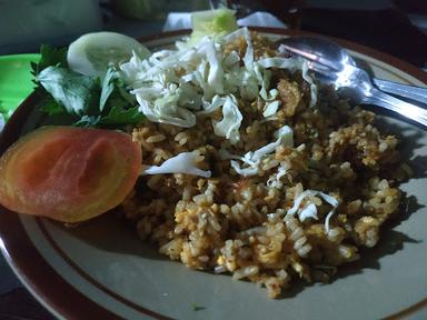 WARUNG NASI GORENG PAK MAN , KARTOPURAN