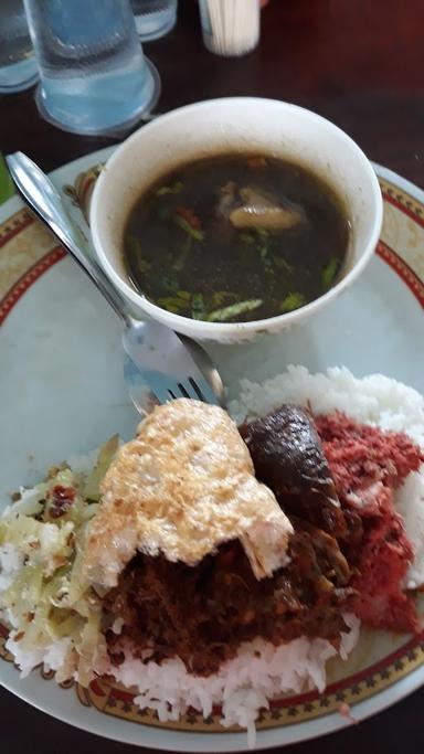 WARUNG BABI GULING BU JERO