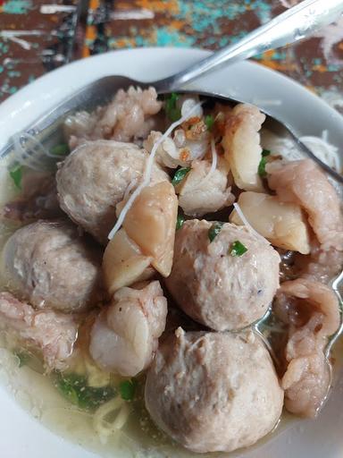 BAKSO LARAS