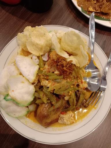 GADO GADO RIA BSD RUMAH