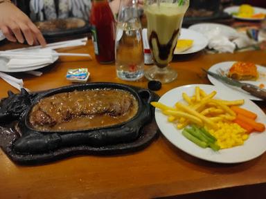 GANDY STEAK HOUSE & BAKERY - TERAS KOTA