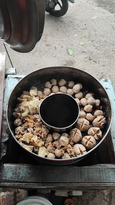 MIE AYAM PAKDE KUMIS BSD