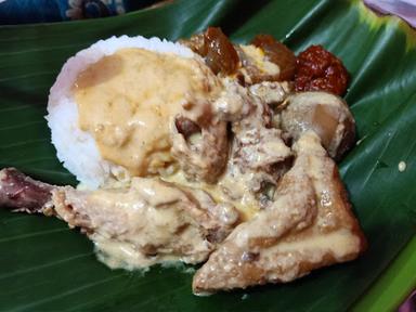 NASI GUDEG & LIWET CAH SOLO