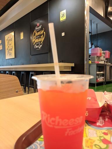 RICHEESE FACTORY ITC BSD