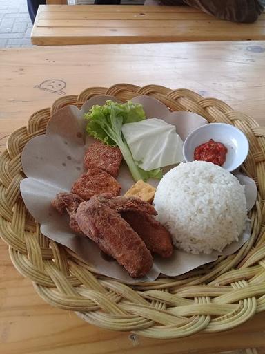 AKI RESTO SPECIAL AYAM KAMPUNG