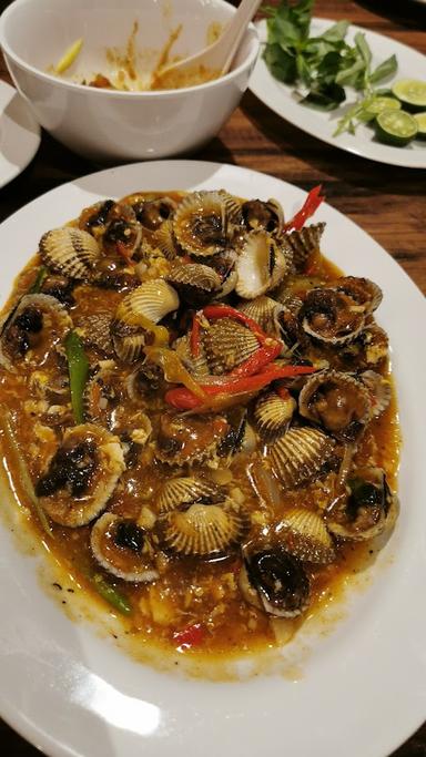 APONG SEAFOOD CABANG MAKASSAR