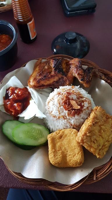 AYAM BAKAR BANG HERMAN