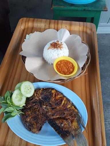 AYAM BAKAR BANG HERMAN