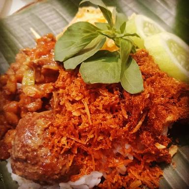 NASI BOGANA NY. AN LAY