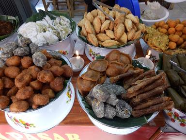 NASI GUDEG DAN LIWET CAH SOLO