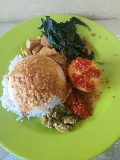 RM. DENAI MANANTI (MASAKAN PADANG )