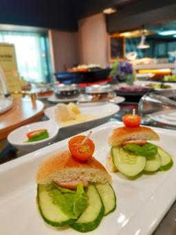 Photo's Swiss-Cafe At Swiss-Belresidences Rasuna Epicentrum