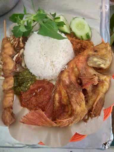 AYAM PENYET SAMBAL IJO HIDAYAH