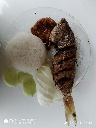 IKAN BAKAR 2PUTRI