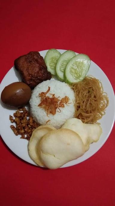 KEDAI SOTO BETAWI BANG MADIN