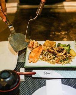 MAISON TATSUYA TEPPANYAKI SOPO DEL MEGA KUNINGAN