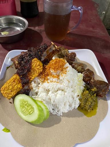 NASI BEBEK IBU MAWAR