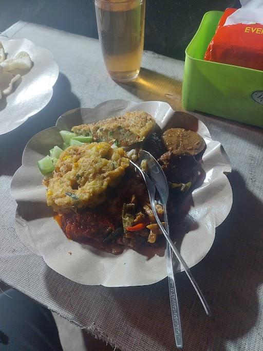 NASI UDUK BETAWI BU ETI