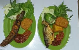 Photo's Pecel Lele Muria