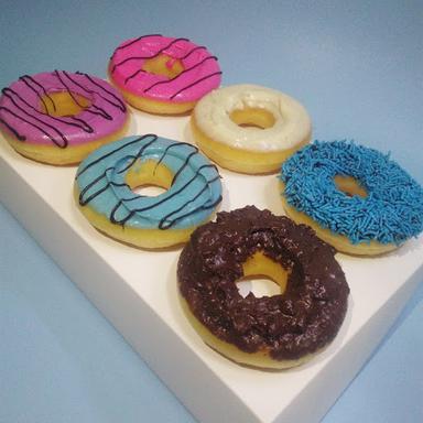 PIN DONUTS