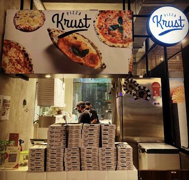 PIZZA KRUST KUNINGAN