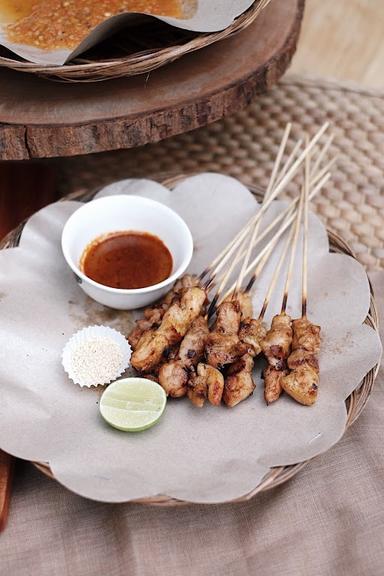 SATE TAICHAN BANG YOYO KARET KUNINGAN