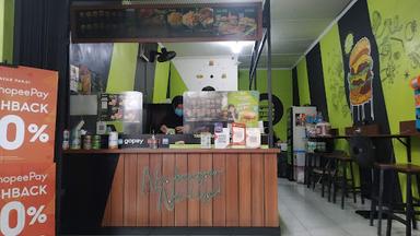 BURGER BANGOR DAGO SERPONG