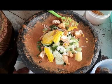 GADO-GADO LESTARI RUKO BIRU