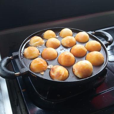 KAY TAKOYAKI MUNCUL