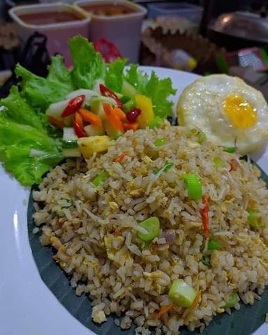 WAROENG NASI GORENG KESAYANGAN