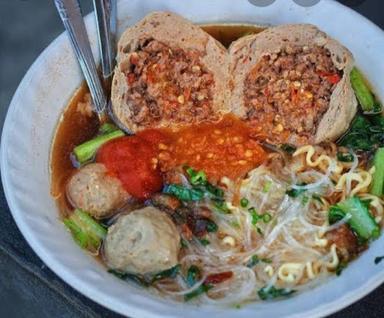 BAKSO NDESO PAK IWAN, KASIHAN