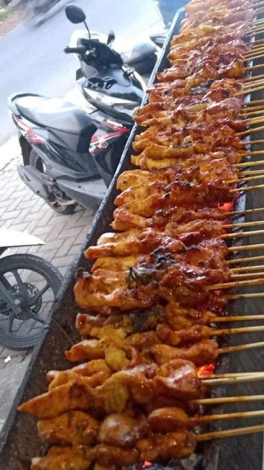 SATE AYAM MADURA CAK ABDUL